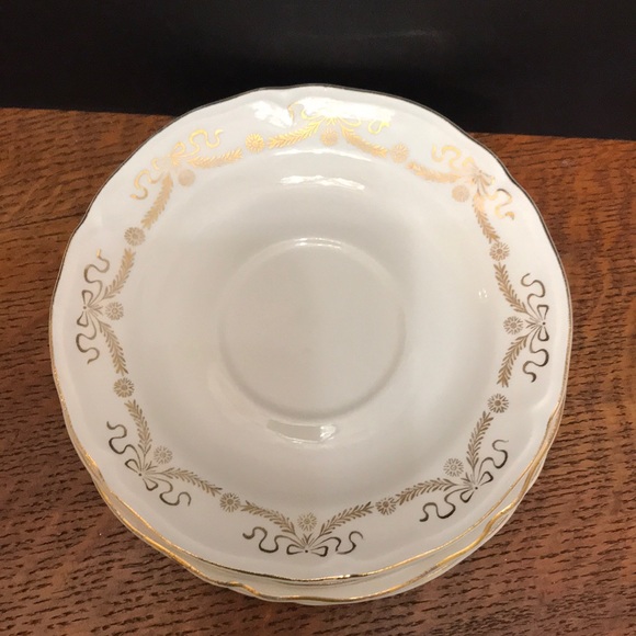 Edwin Knowles Arcadia Saucers - Picture 3 of 6